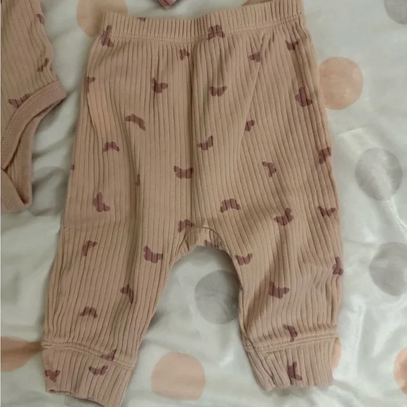 cloud island Ribbed Baby Set in Blush with Rose Accent - Picture 2 of 7